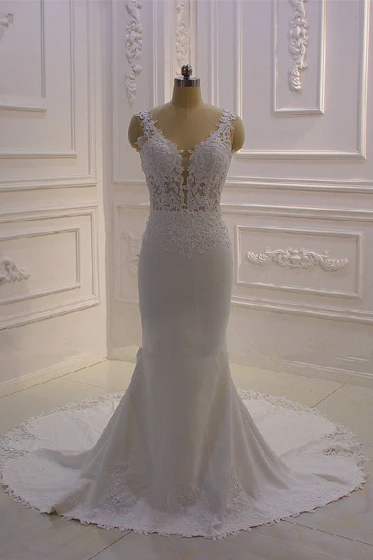 Classic Sleeveless Lace V neck Column White Court Train Wedding Dress Wedding Dress Set